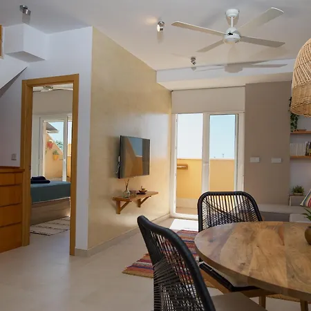 Deja Blue - Rent Modern Penthouse * Tarifa