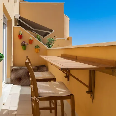 Apartment Deja Blue - Rent Modern Penthouse