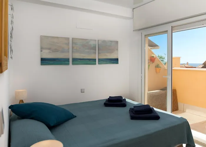 Daire Deja Blue - Rent Modern Penthouse *